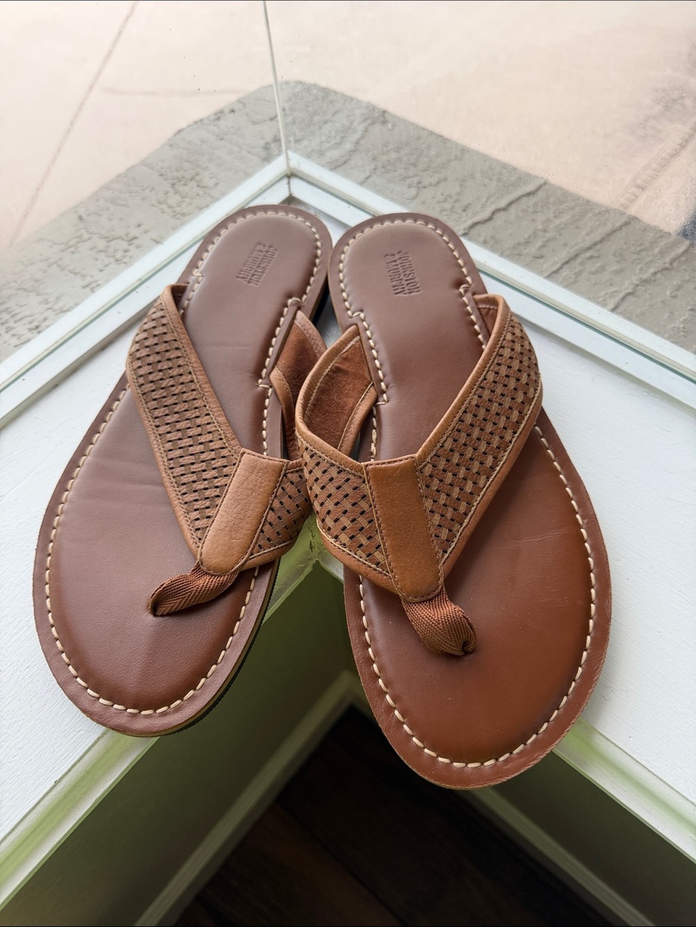 Johnston & Murphy Tan Brown Woven Leather Flip Flops
